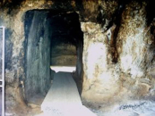 corridoio_grotte_small.jpg, 30kB